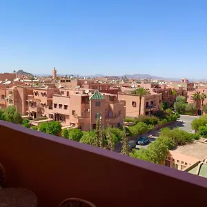 Moderne, Lumineux&spacieux Avec Balcon -central -wifi-smart Tv-clim Appartement